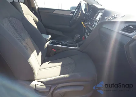 2019 Hyundai Sonata Se z USA, uszkodzony, nr VIN 5NPE24AF9KH736029